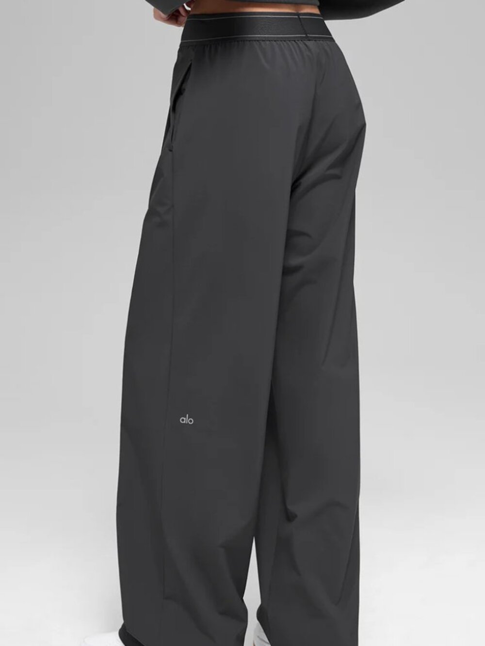 Dark Grey ALO Yoga❤🏃‍♀️ Women's Suit Up Trouser (Regular) - Picture 8 of 8